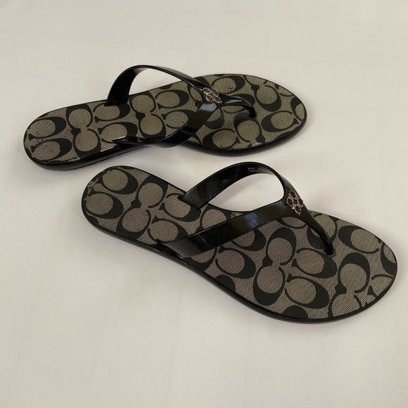 Coach Trixie Black Flip Flop Sandals With Signature “C” Metallic Logo, Size 9B - Picture 3 of 14